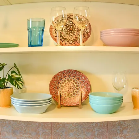 Flamingo Rainbow Apartment *