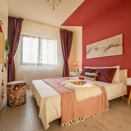 Flamingo Rainbow Apartment *